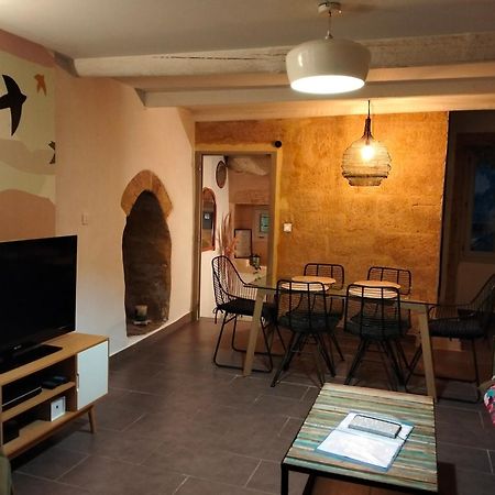 Maison De Village Familiale Pont Du Gard, Toit Terrasse, Barbecue, Fibre Вер-Пон-дю-Гар Экстерьер фото