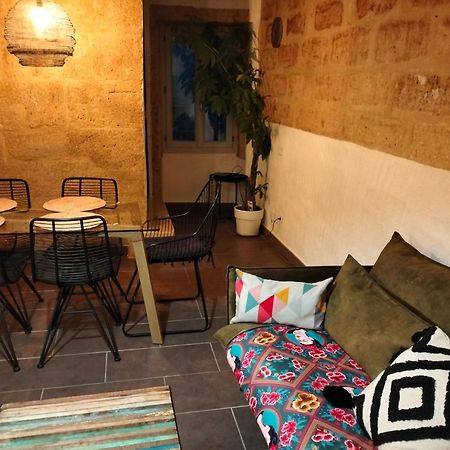Maison De Village Familiale Pont Du Gard, Toit Terrasse, Barbecue, Fibre Вер-Пон-дю-Гар Экстерьер фото