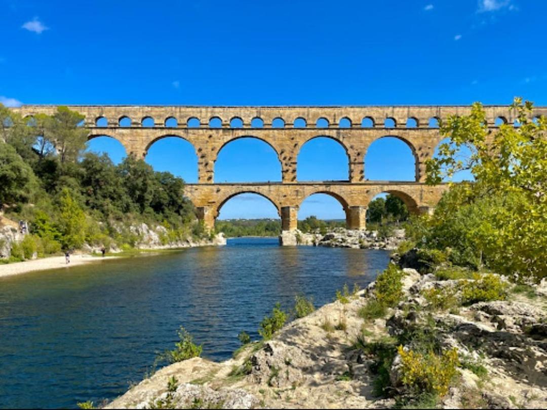 Maison De Village Familiale Pont Du Gard, Toit Terrasse, Barbecue, Fibre Вер-Пон-дю-Гар Экстерьер фото