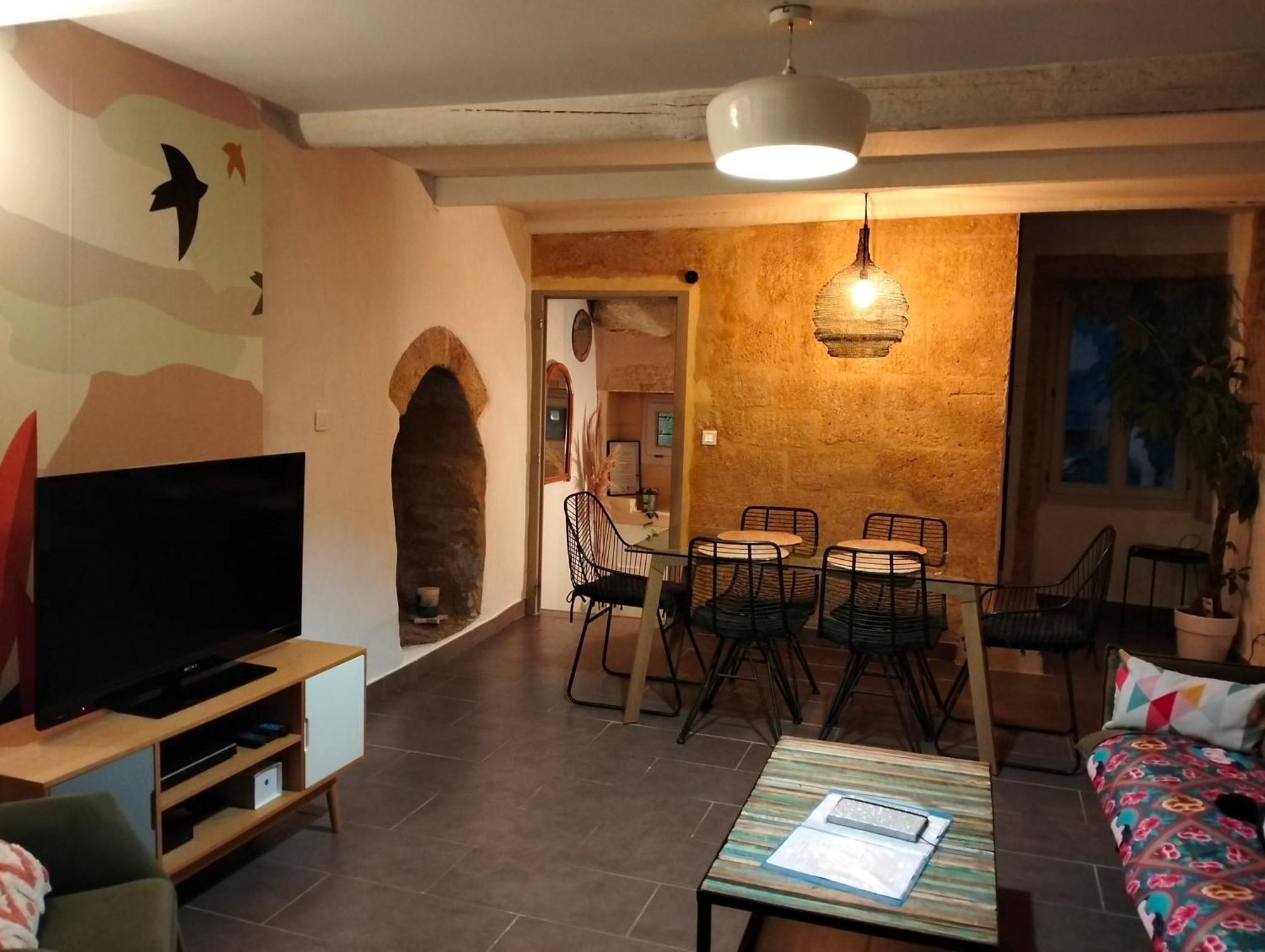 Maison De Village Familiale Pont Du Gard, Toit Terrasse, Barbecue, Fibre Вер-Пон-дю-Гар Экстерьер фото